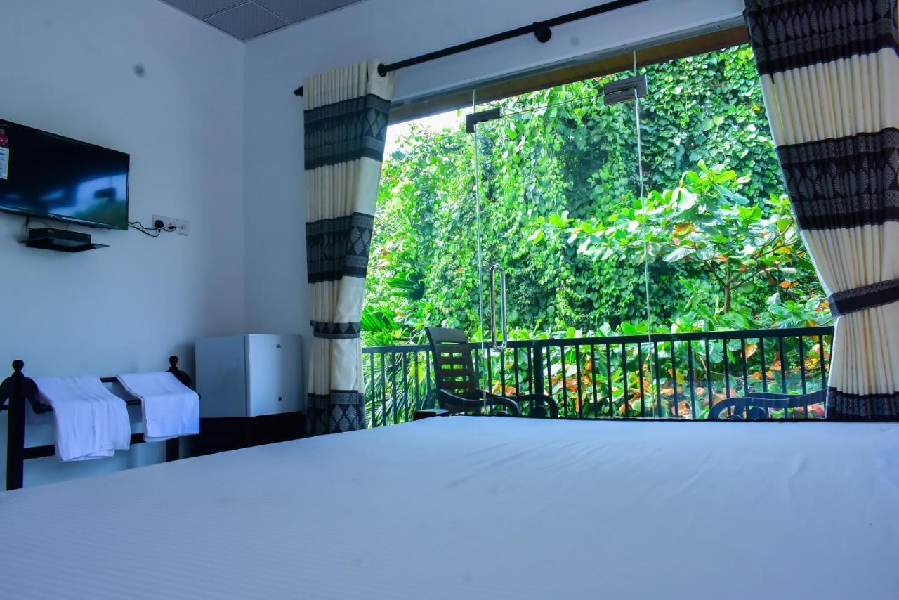 Minuri Villa Hikkaduwa Bagian luar foto